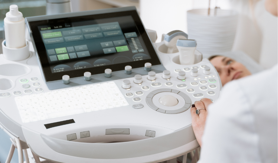 Dispositif médical définition : Échographe utilisé par un professionnel de santé